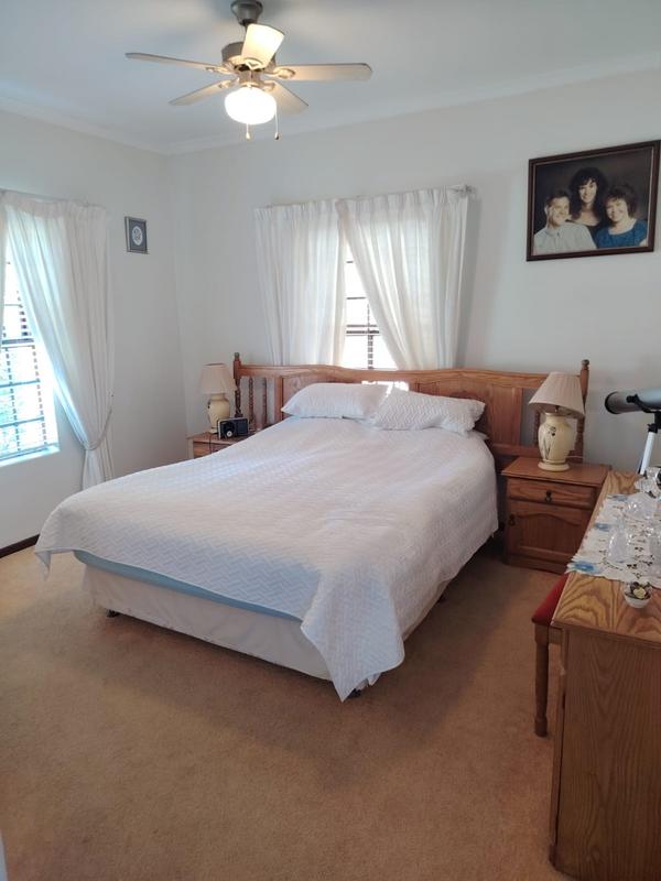 3 Bedroom Property for Sale in Sandbaai Western Cape